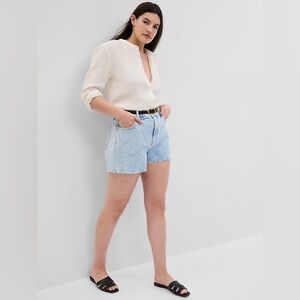NWT GAP 3” Cheeky High Rise Jean Shorts